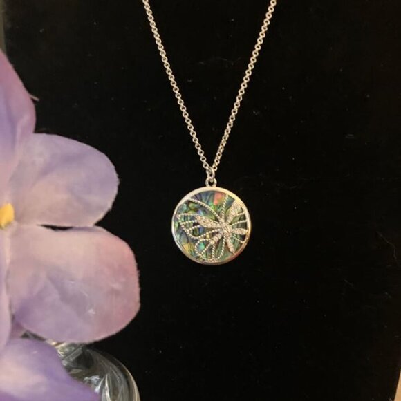 Abalone Necklace with White Sapphire Butterfly NWOT 18" with 2" Extender - Picture 6 of 8